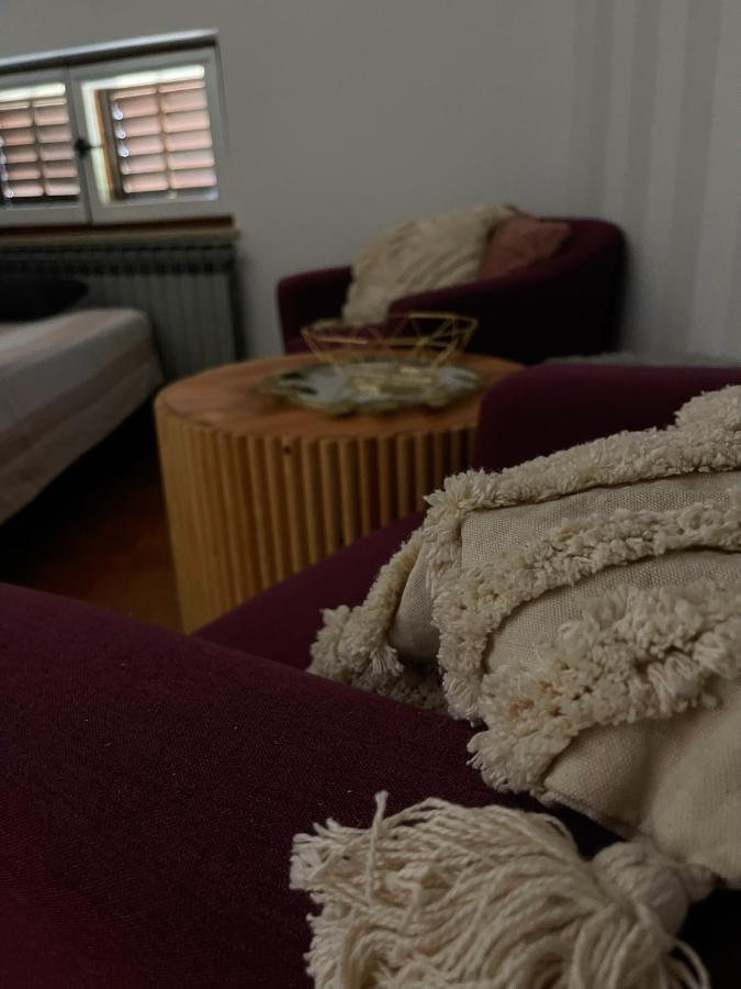 Apartment Zora In The Center Of 크리크베니카 외부 사진
